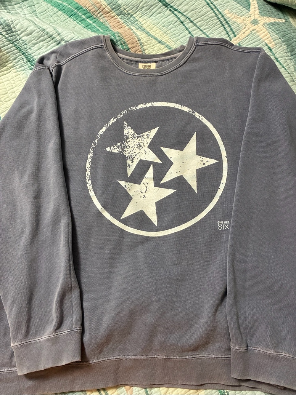 Comfort Colors Men's Slate Blue Crewneck Sweatshirt with White Star Graphic